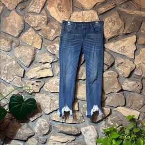 Distressed easy fit ankle cropped stretchy jeans with lace trim